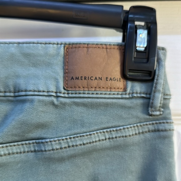 American Eagle High Rise Flare Jeans!! - Picture 4 of 10